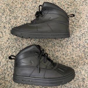 Nike ACG Boots